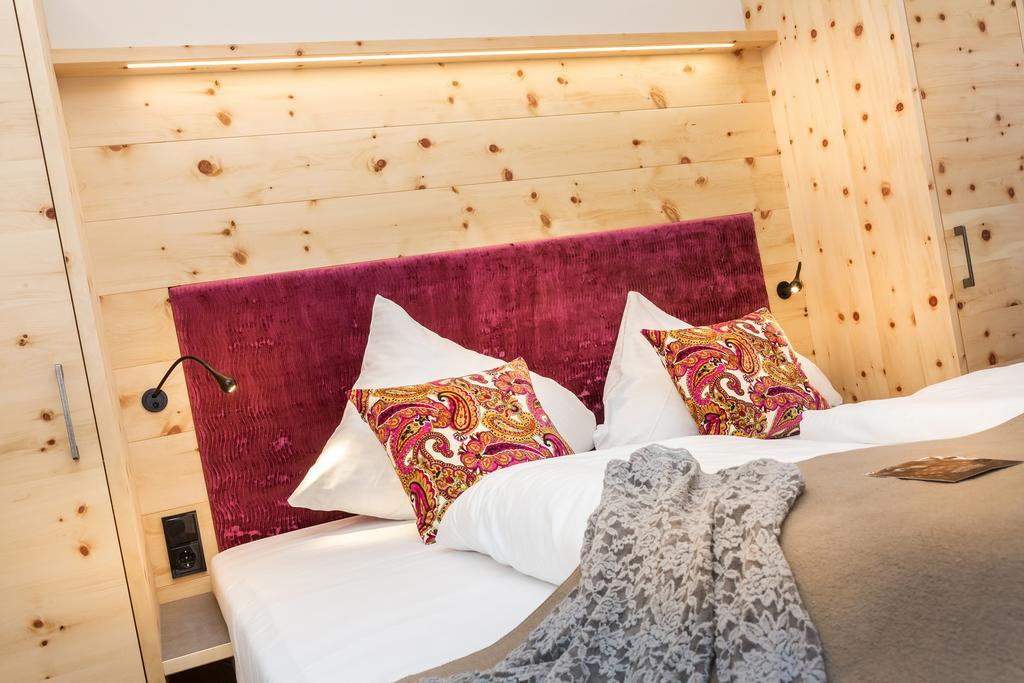 Hotel Talblick Saalbach-Hinterglemm Oda fotoğraf